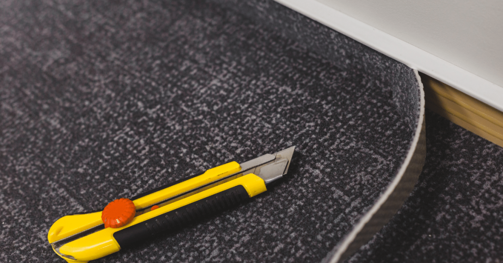 Installation of carpet plinth