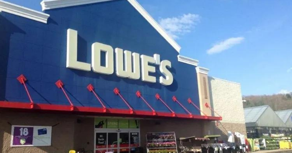 LOWE’S