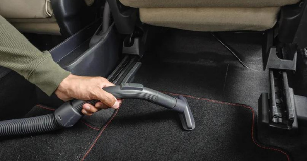 Prevent mold with dry mats and carpets