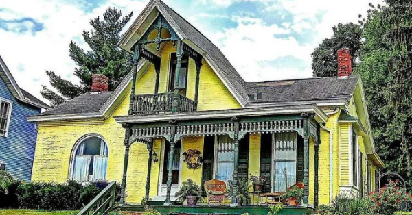 Vintage house on the hill